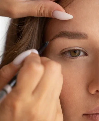 Cejas y pestañas